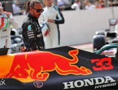 世俱杯决赛-威廉姆斯鏖战红牛车队，汉密尔顿带队取胜