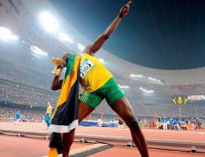 世俱杯直播-独行侠轻取太阳，利拉德生涯之夜震撼联盟—NBA双星闪耀，赛场再掀高潮