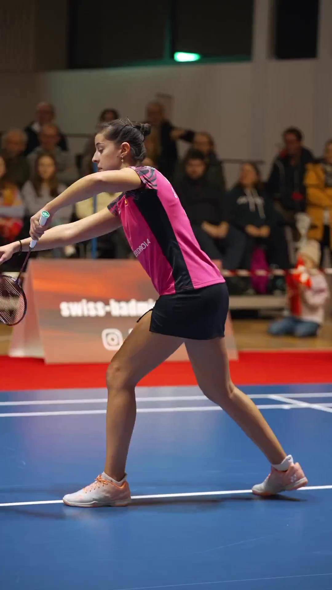 世俱杯-马来西亚羽毛球队险胜英格兰羽毛球队,马琳关键制胜的简单介绍