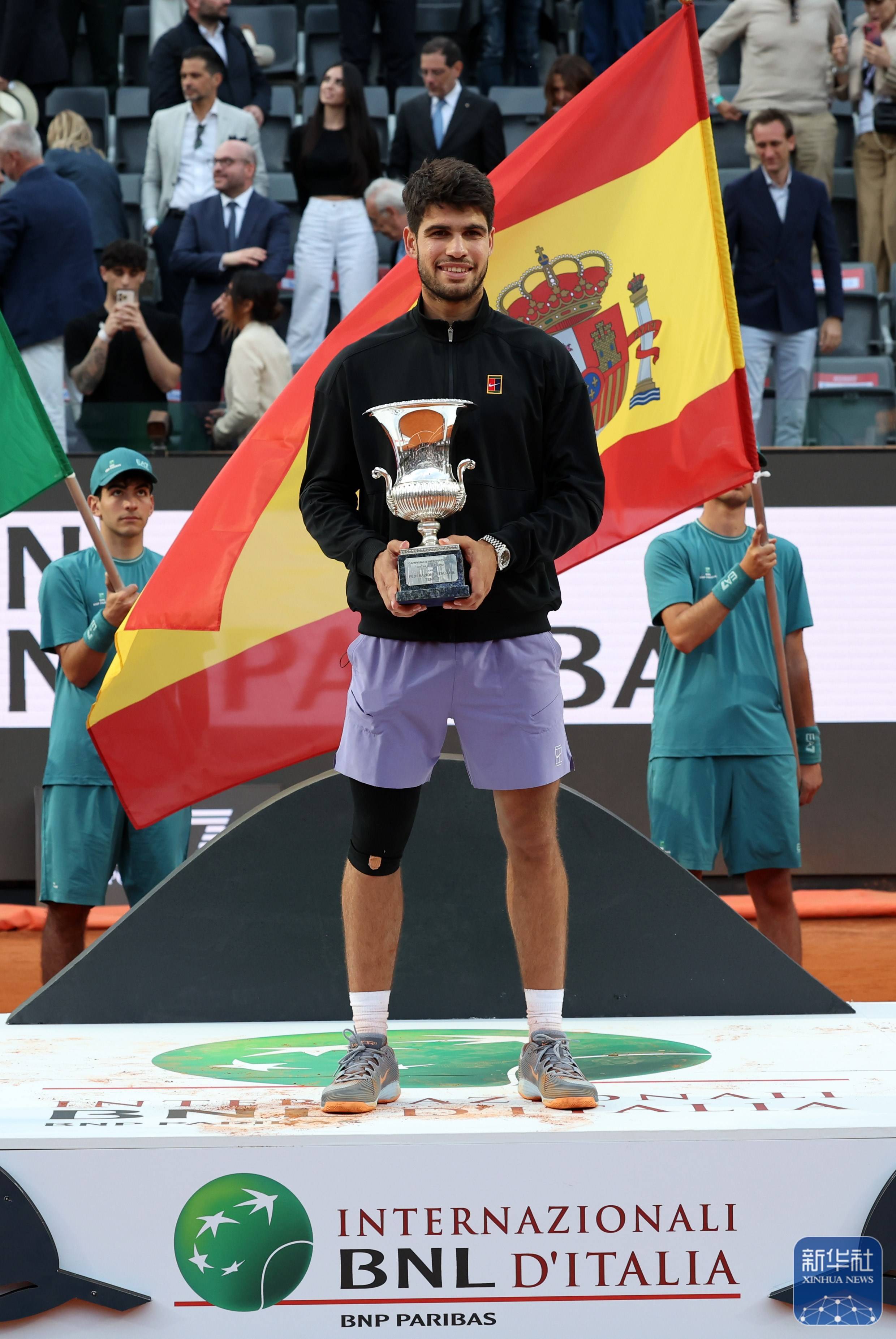 世俱杯时间-ATP总决赛轻取年终总决赛，阿尔卡拉斯统治全场