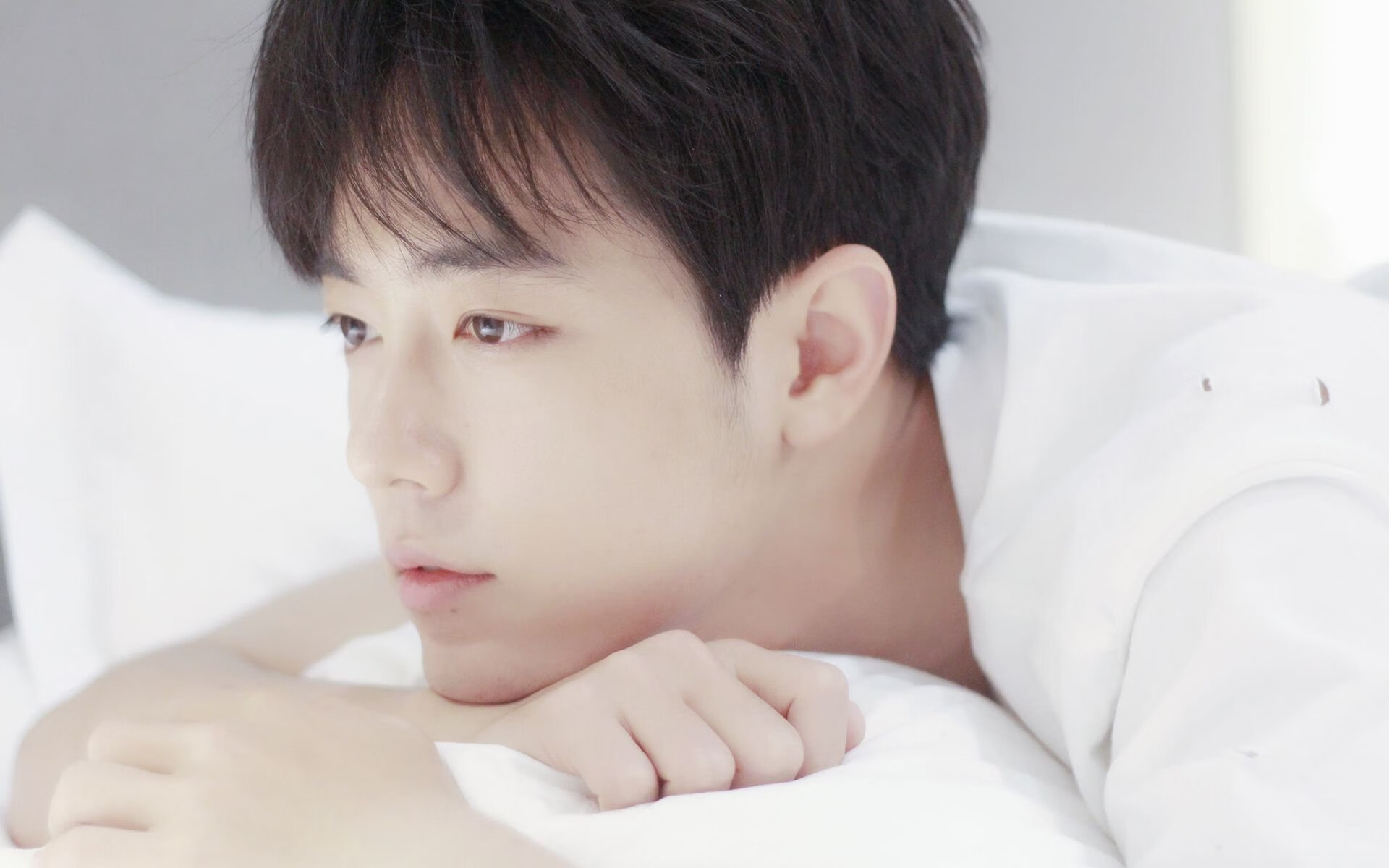 世俱杯分组-伦纳德关键时刻两攻一防锁定胜局，雄鹿惊天逆转快船的背后玄机