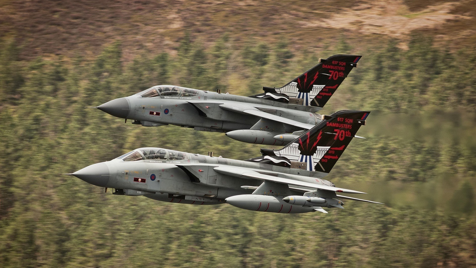 世俱杯直播-无解利刃与体系洪流，篮球世界的两种绝对征服