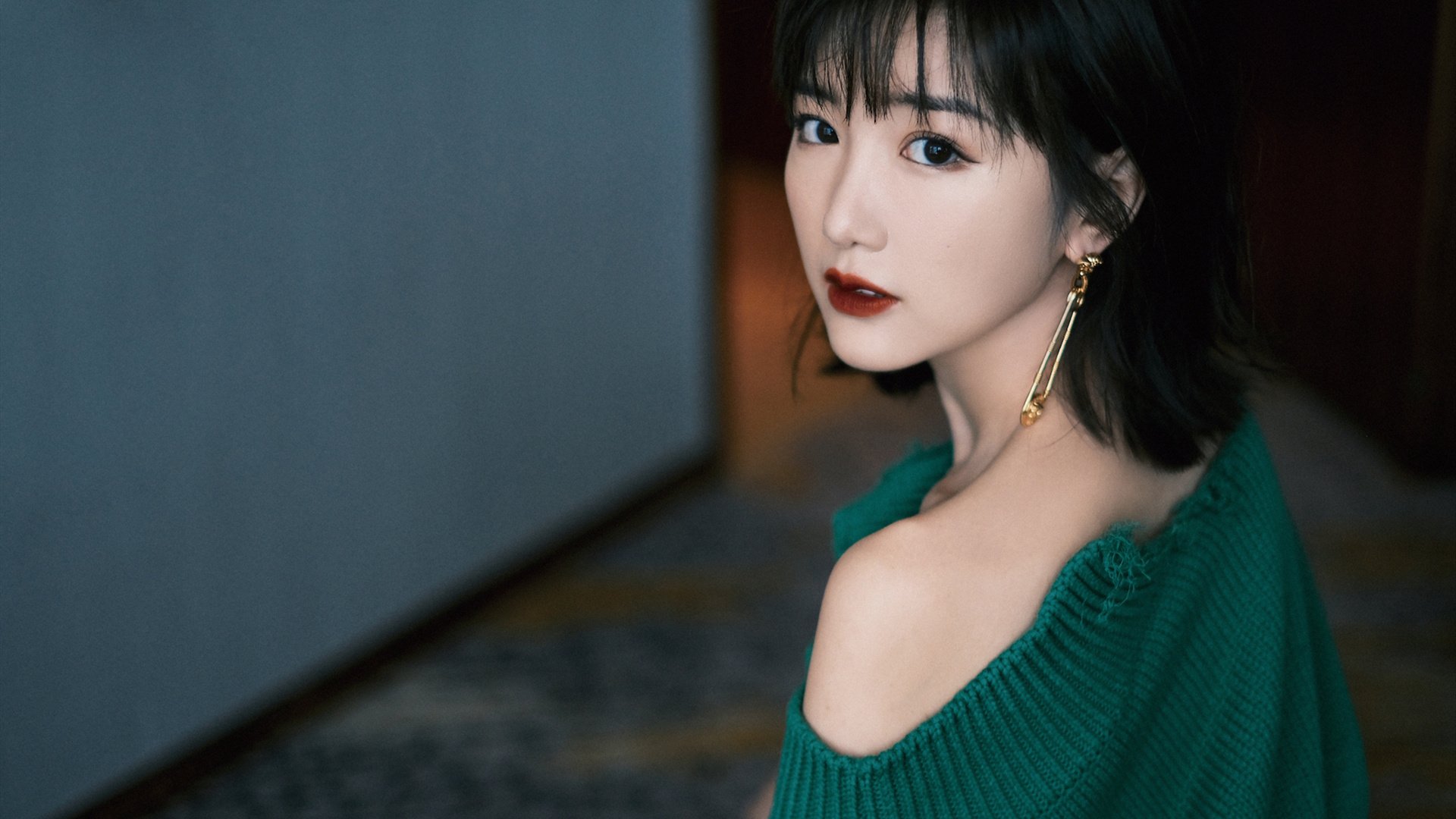 世俱杯参赛资格-冷门风暴与豪门权杖,足球世界的平行叙事